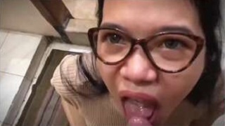 Bokep Indo Tersedak Sampai Melotot